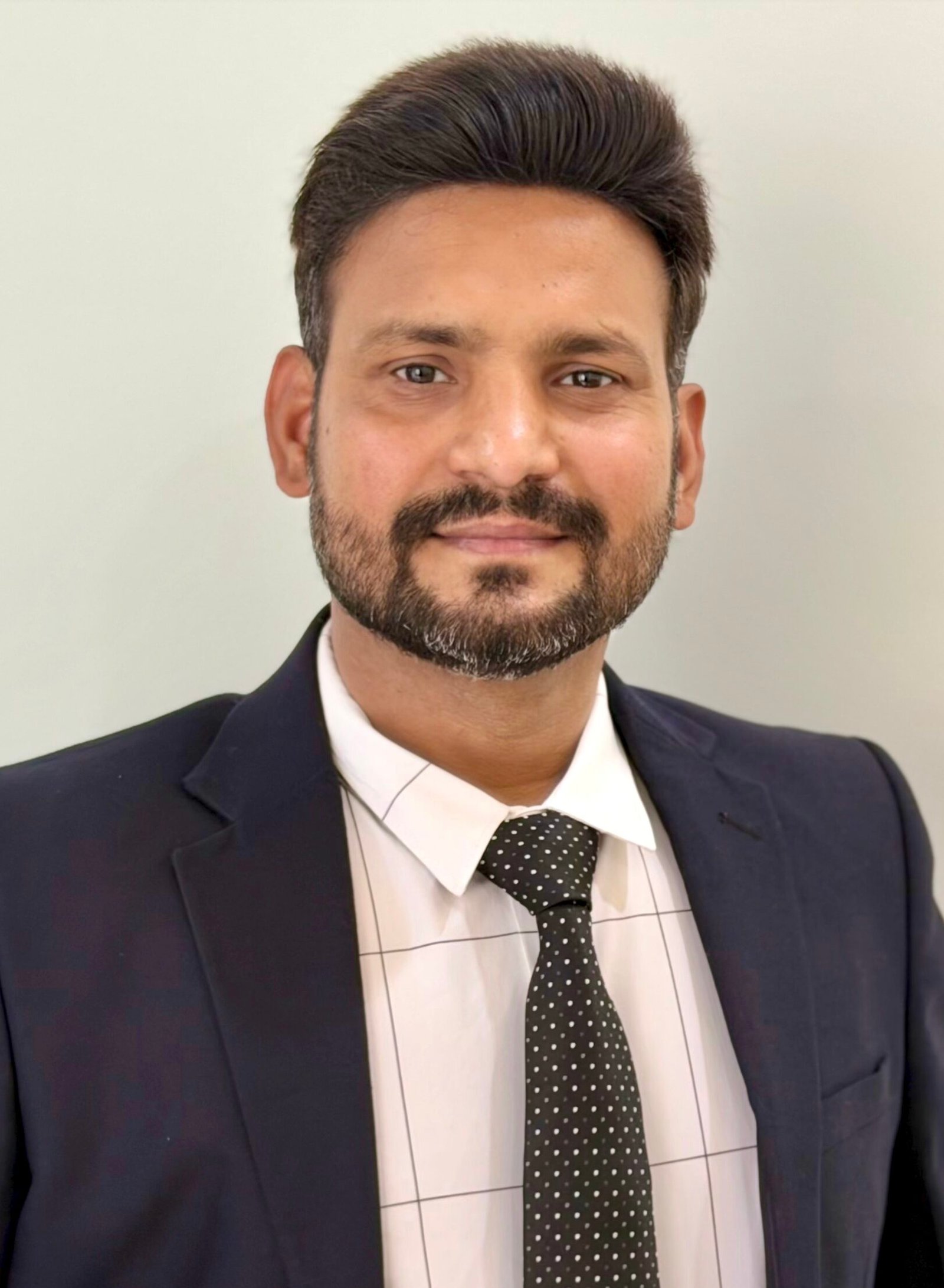 DR NAVEEN KUMAR PROF PHOTO